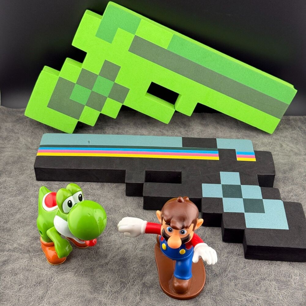 Lot 4 Toys McDonalds Happy Meal Nintendo Mario & Yoshi and 2 Pixel Foam Guns